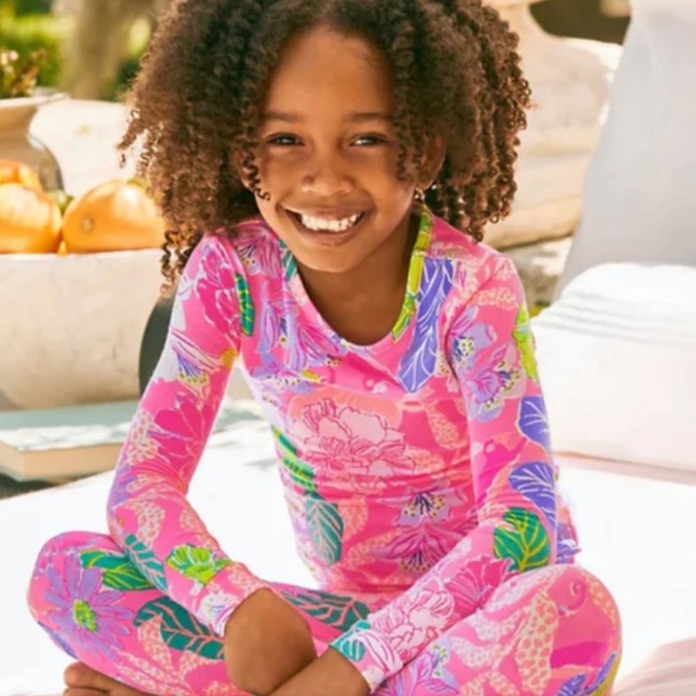 Never worn- Lilly Pulitzer girls Size 10 Sammy Pajama set